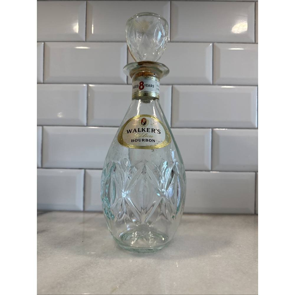 VINTAGE WALKERS DELUXE BOURBON GLASS ETCHED DECANTER 11"‎